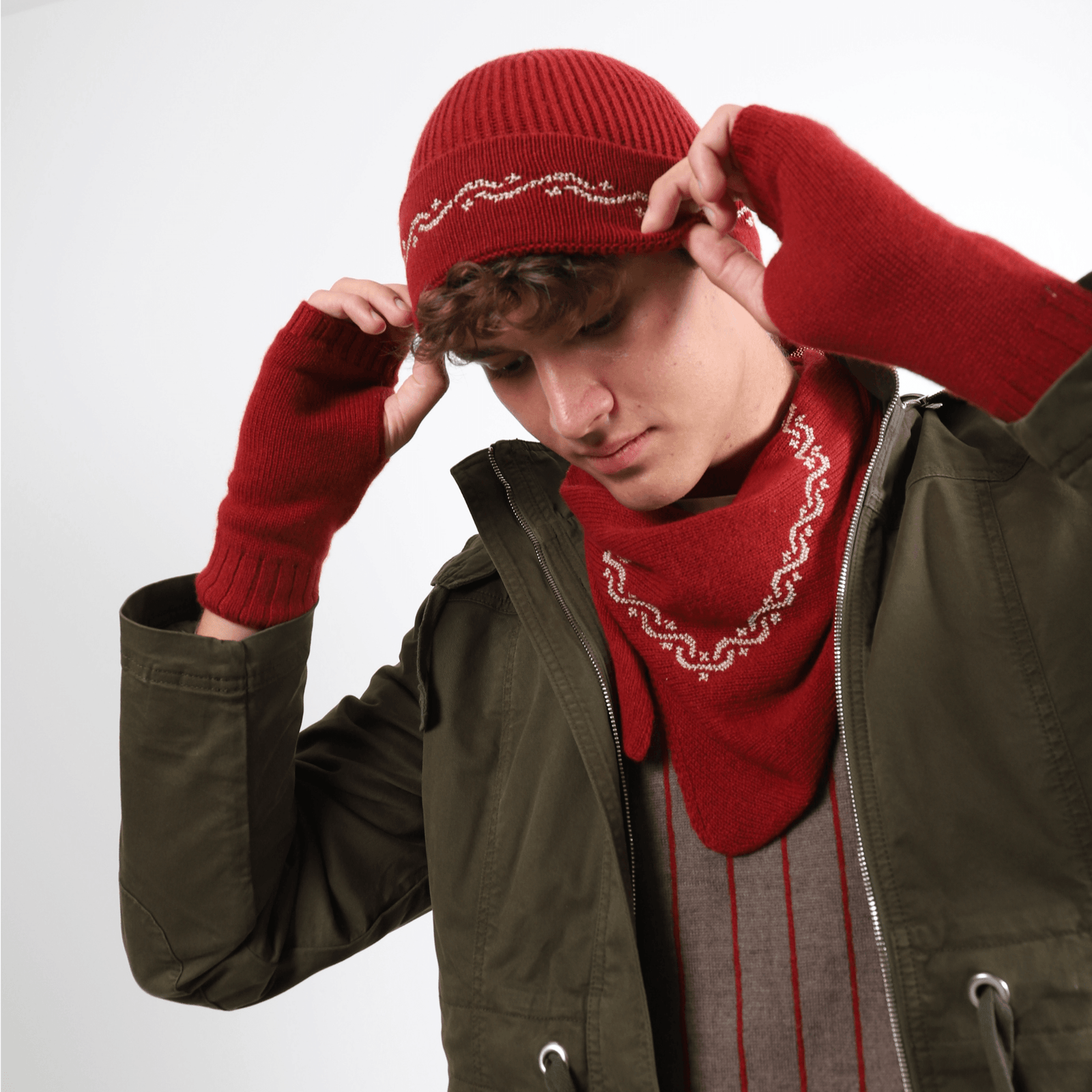 RUBY CASHMERE BEANIE | WAVES
