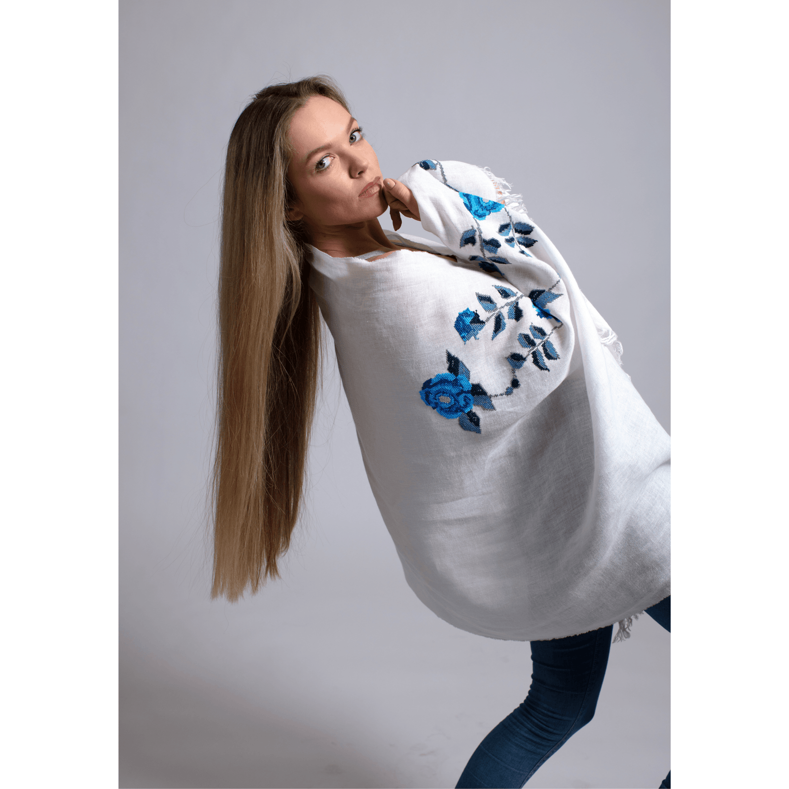 WHITE LINEN SHAWL SEA BLUE HANA ROSE