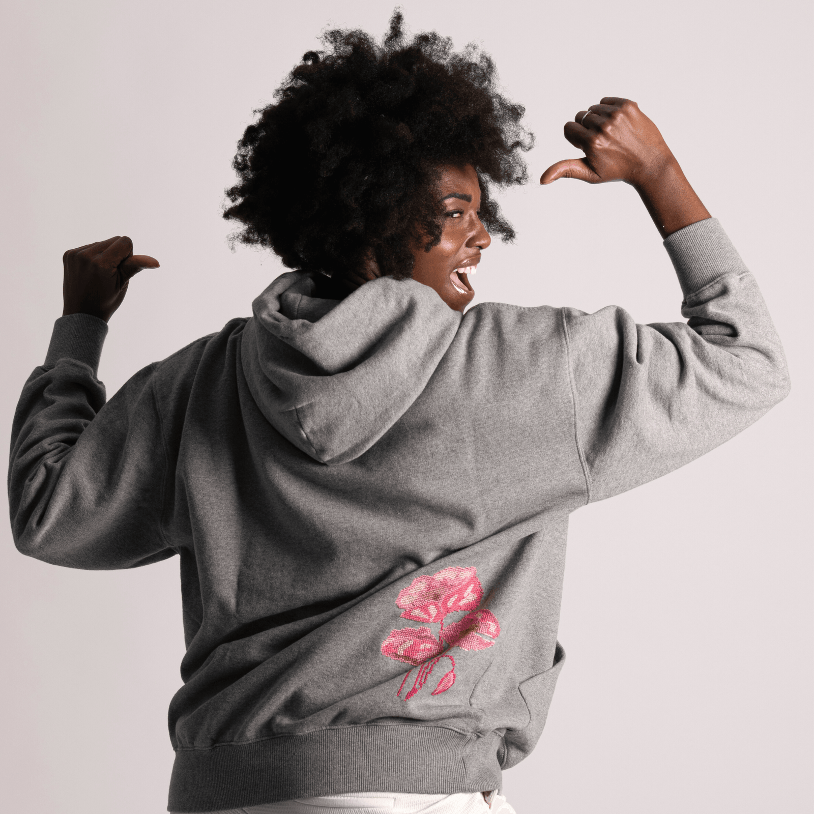 GRAY HOODIE POPPY