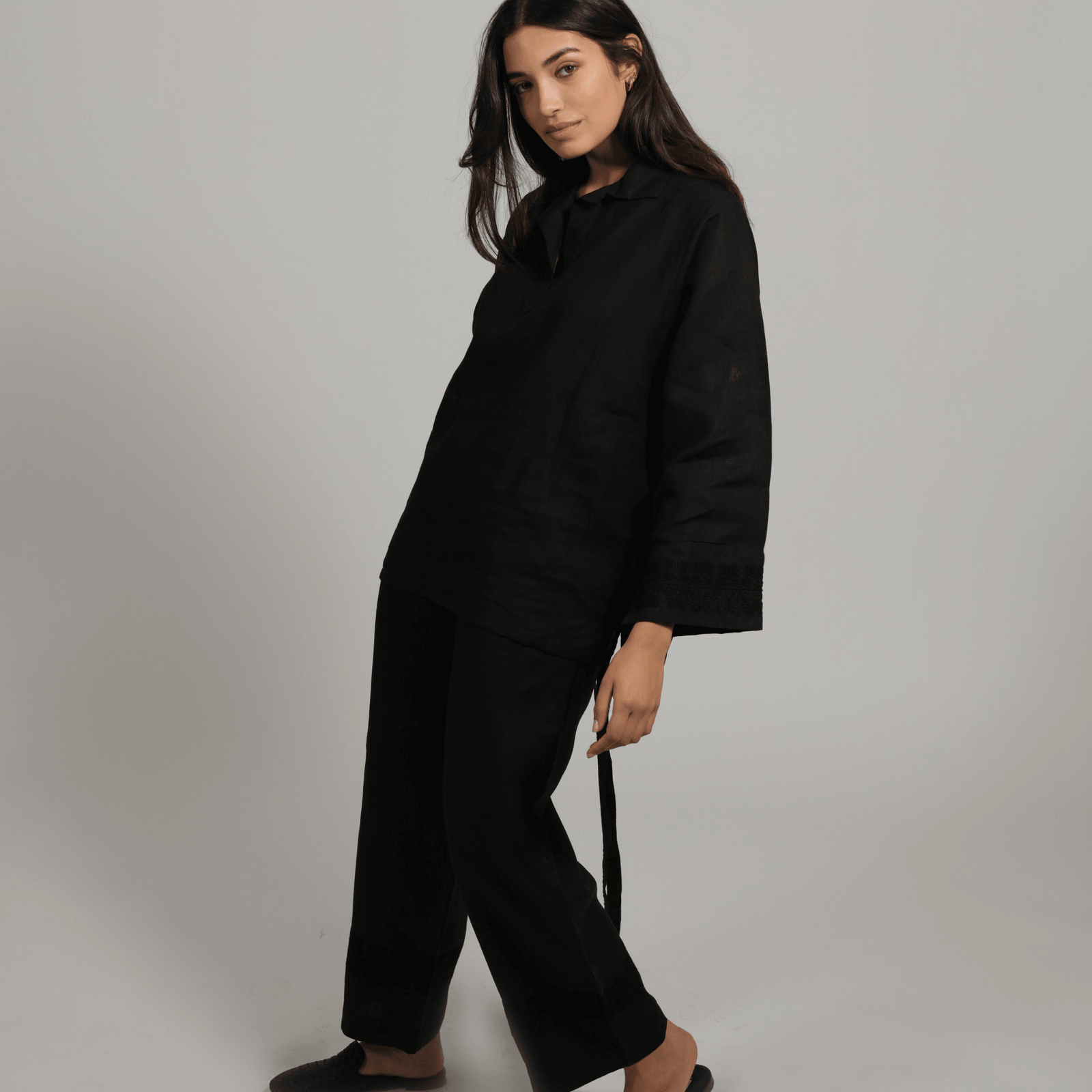 POLO COLLAR | BLACK LINEN A-SHAPE TOP | SINEAD
