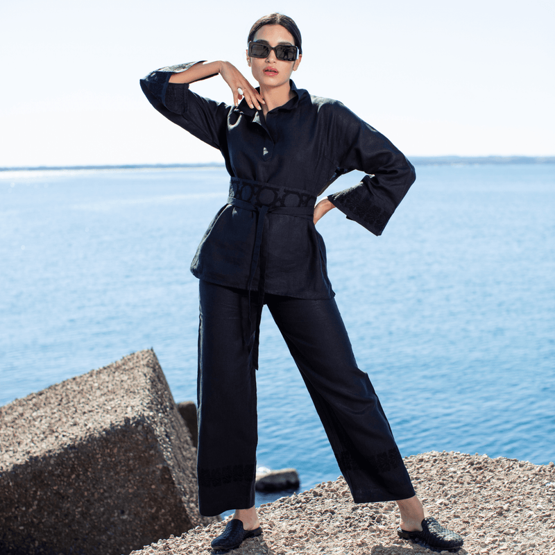 POLO COLLAR | BLACK LINEN A-SHAPE TOP | SINEAD