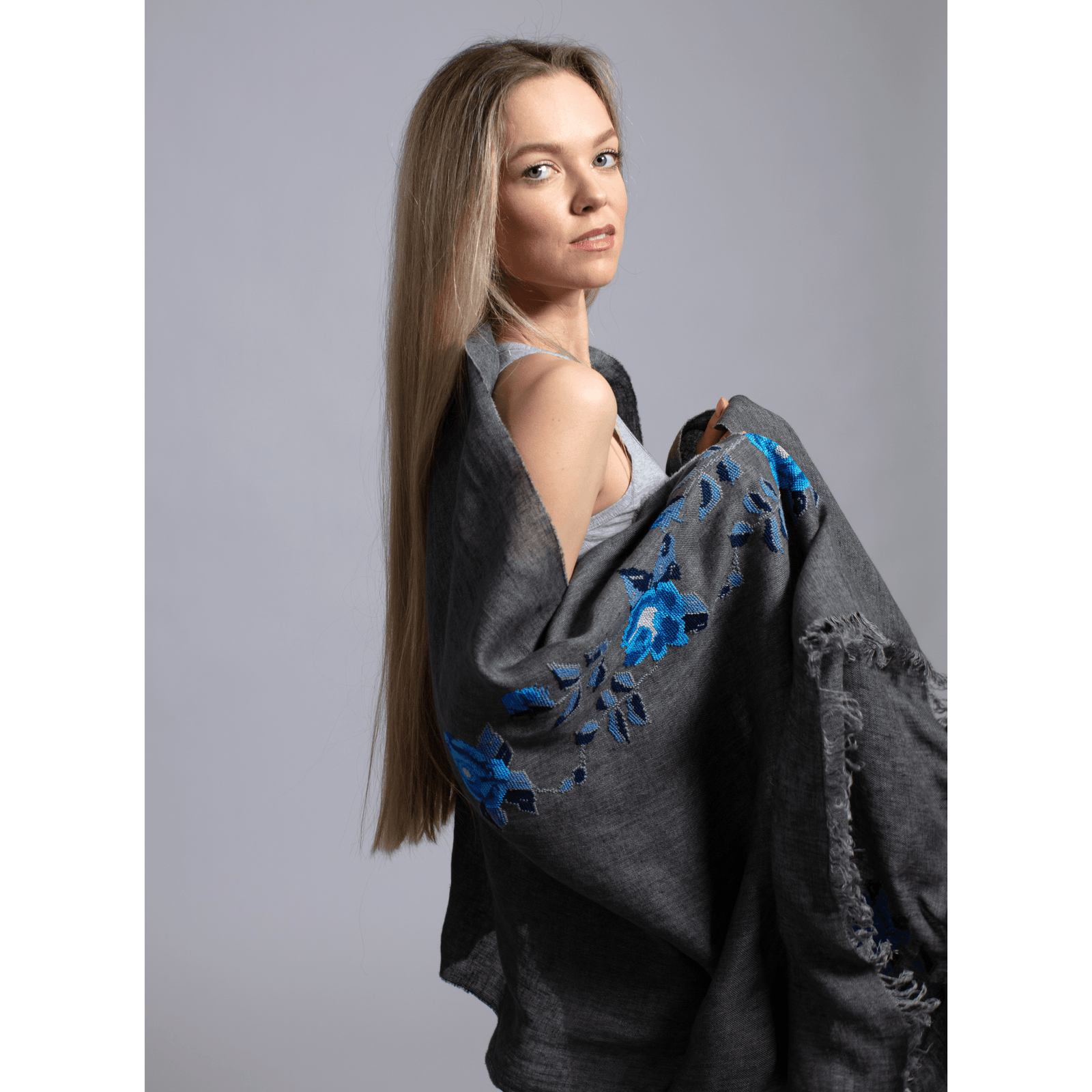 GRAY LINEN SHAWL SEA BLUE HANA ROSE