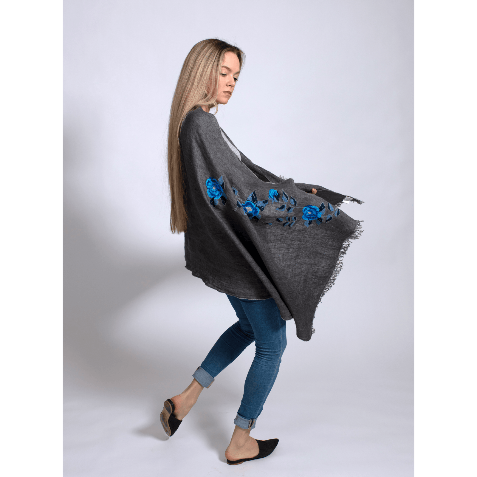 GRAY LINEN SHAWL SEA BLUE HANA ROSE