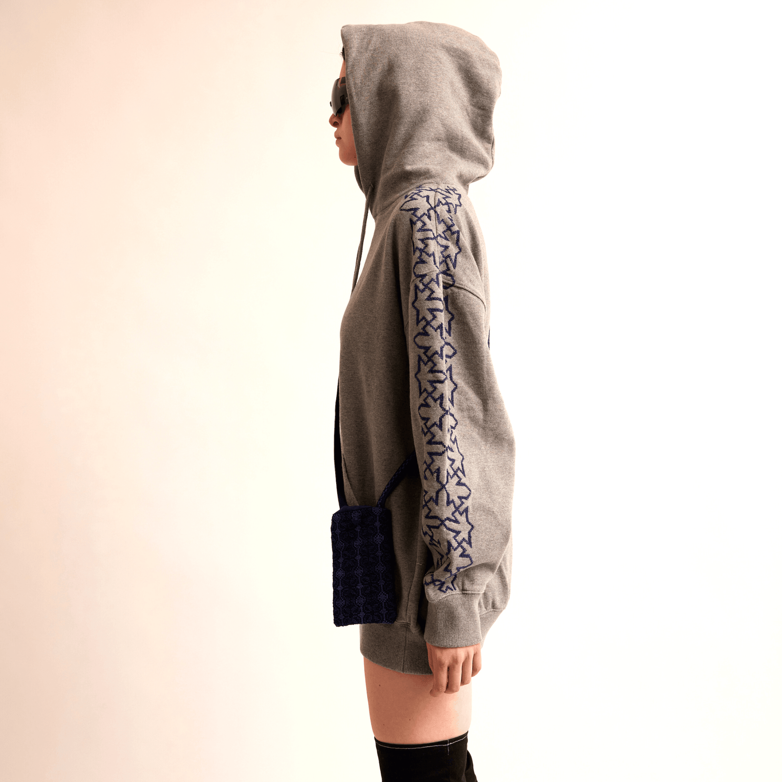 GRAY HOODIE GRAY SULTAN HAN