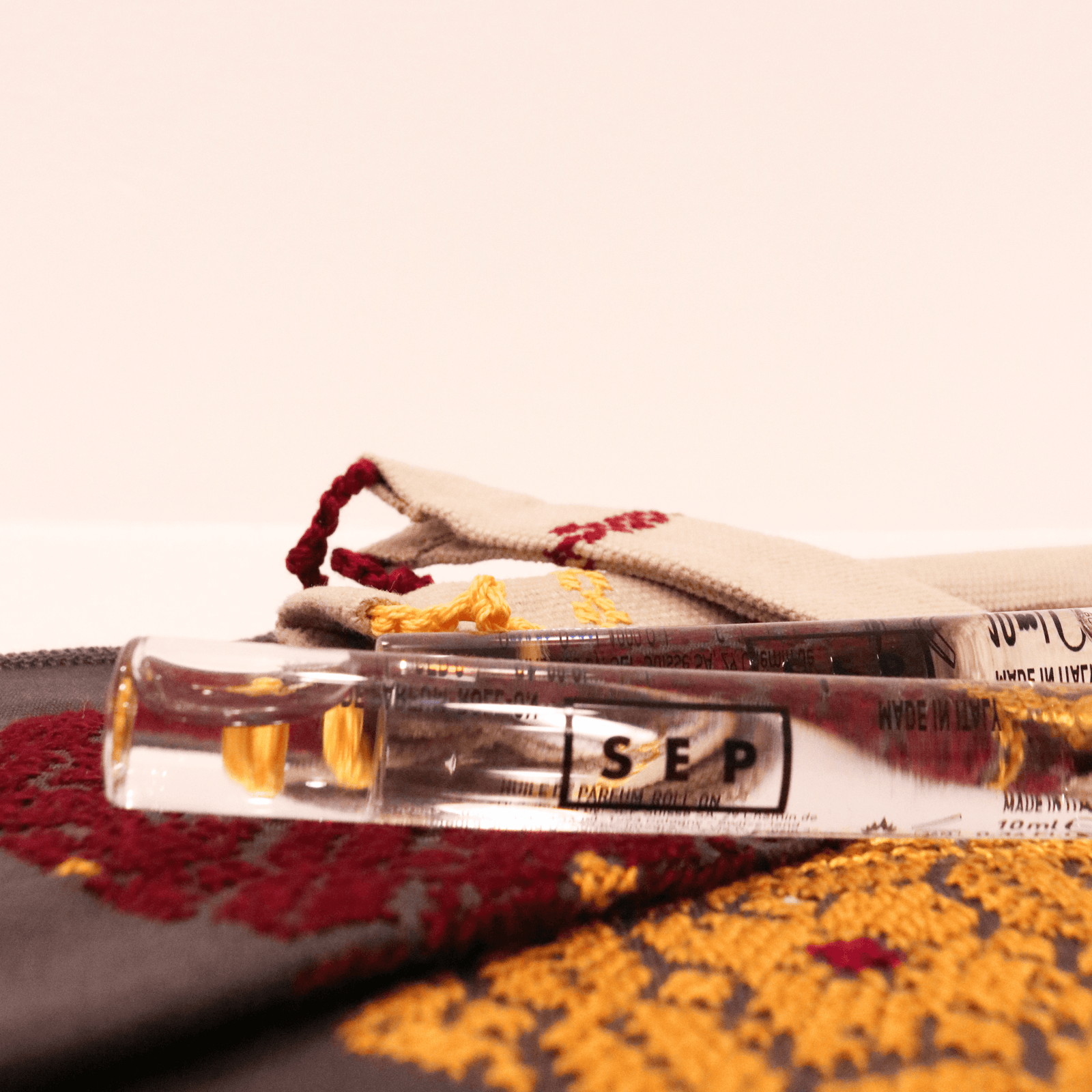 CUMIN & MYRRH STORIES ROLL-ON PERFUME