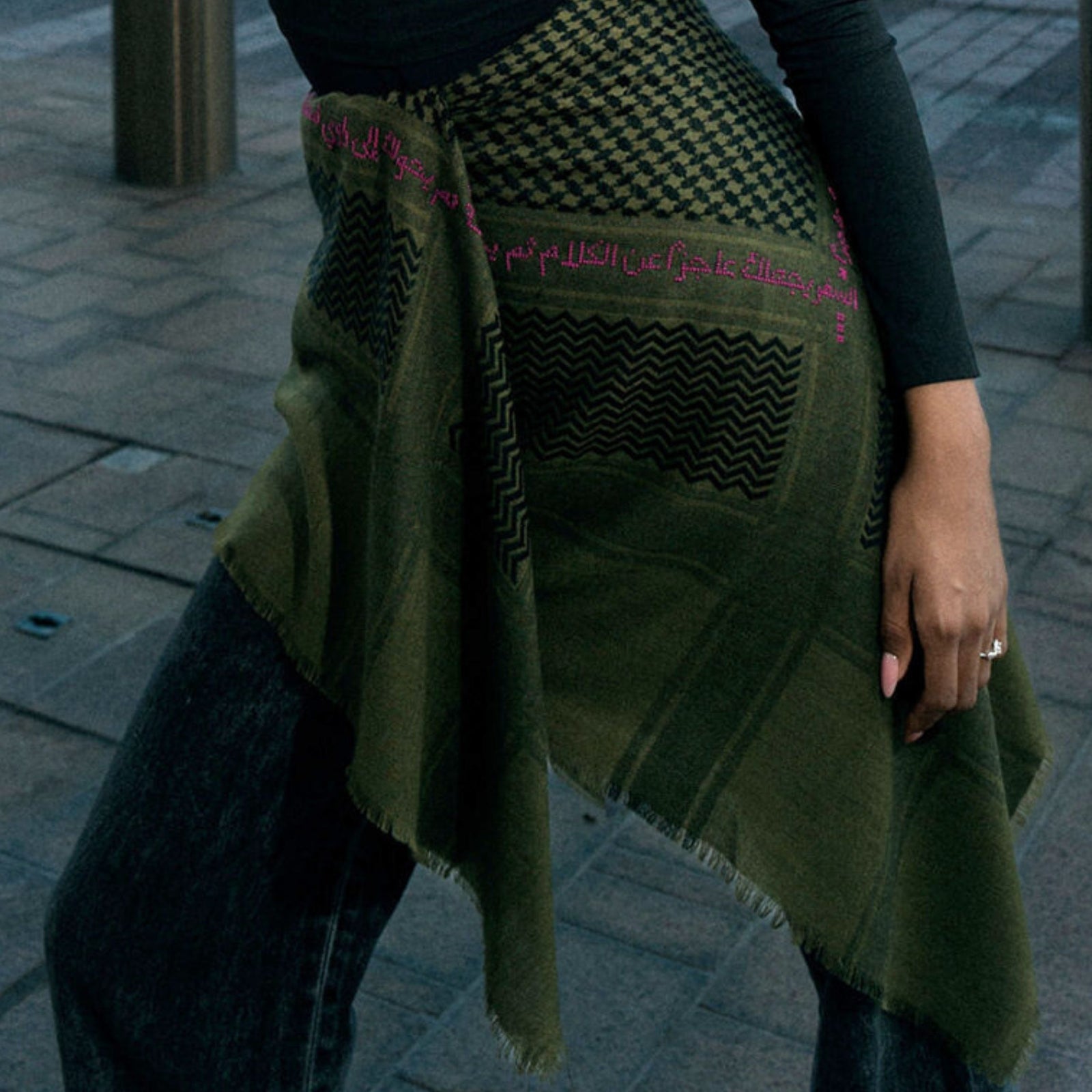 KHAKI MERINO & SILK IBN BATTUTA KEFFIYEH