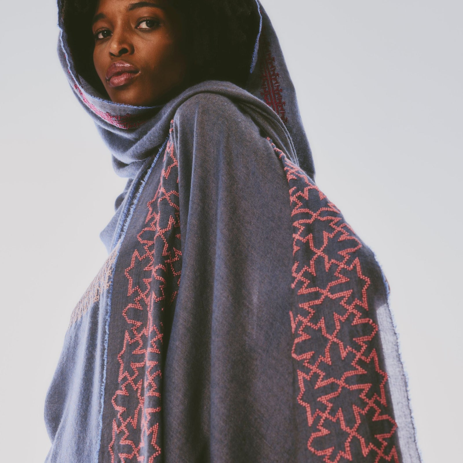 BLUE CASHMERE & SILK SHAWL TAUPE BEEHIVE