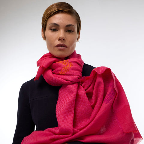 GRAY CASHMERE & SILK SHAWL CAMOMILE BEEHIVE