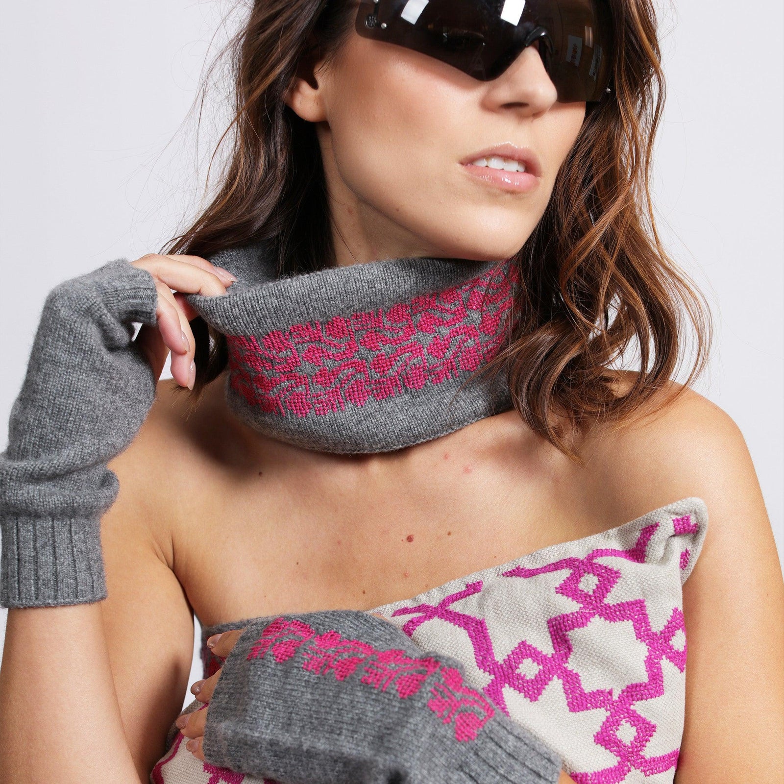 GRAY SINEAD PINK