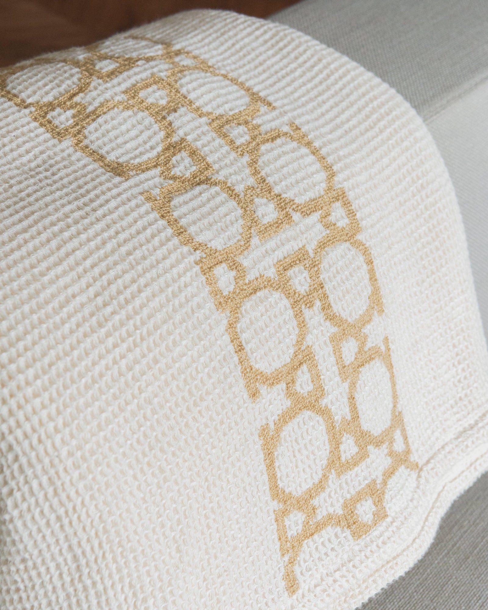 Cream/Gold