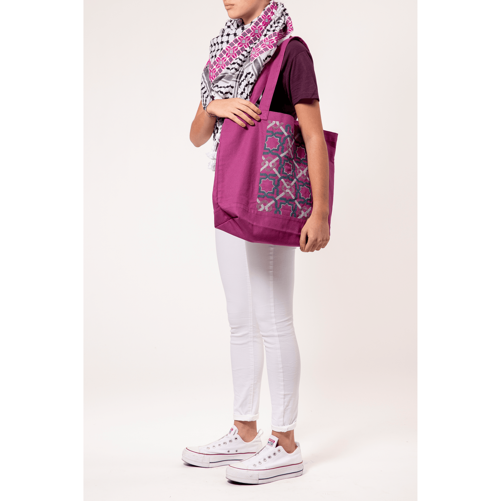 LINDA BLACK & WHITE CROSS KEFFIYEH