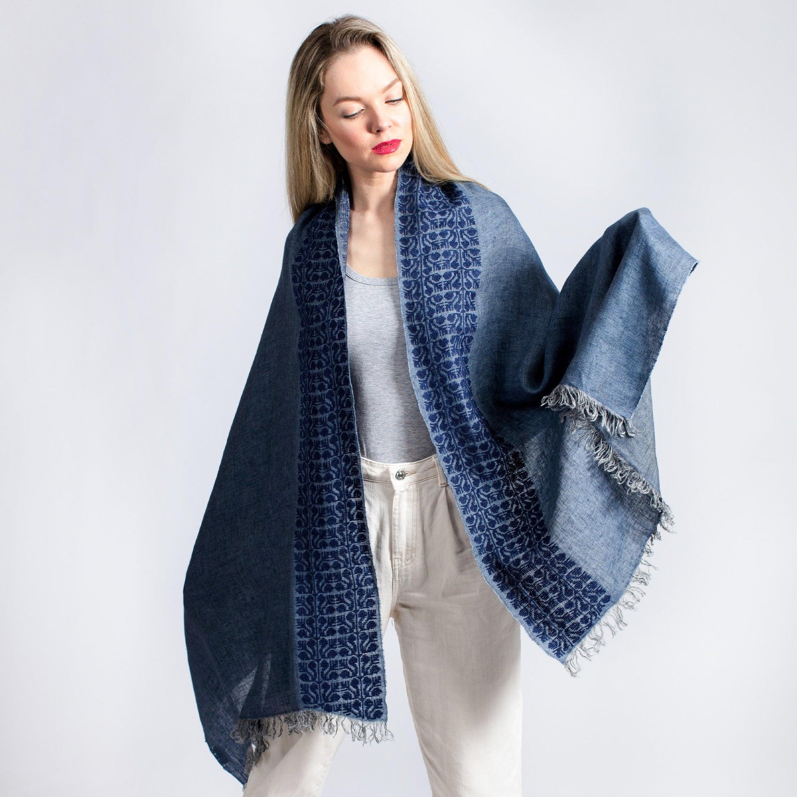 BLUE LINEN SHAWL NAVY SINEAD