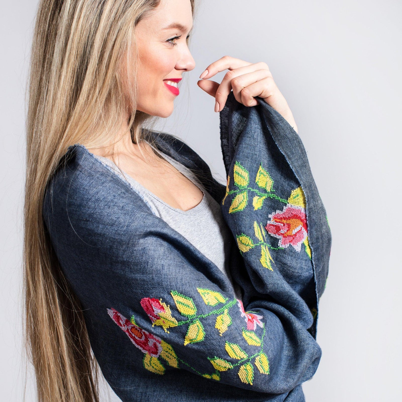BLUE LINEN SHAWL HANA ROSE